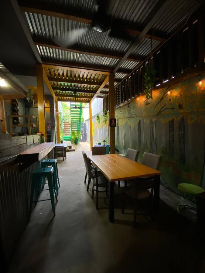 1802 At San Juan Hostel Ngoại thất bức ảnh